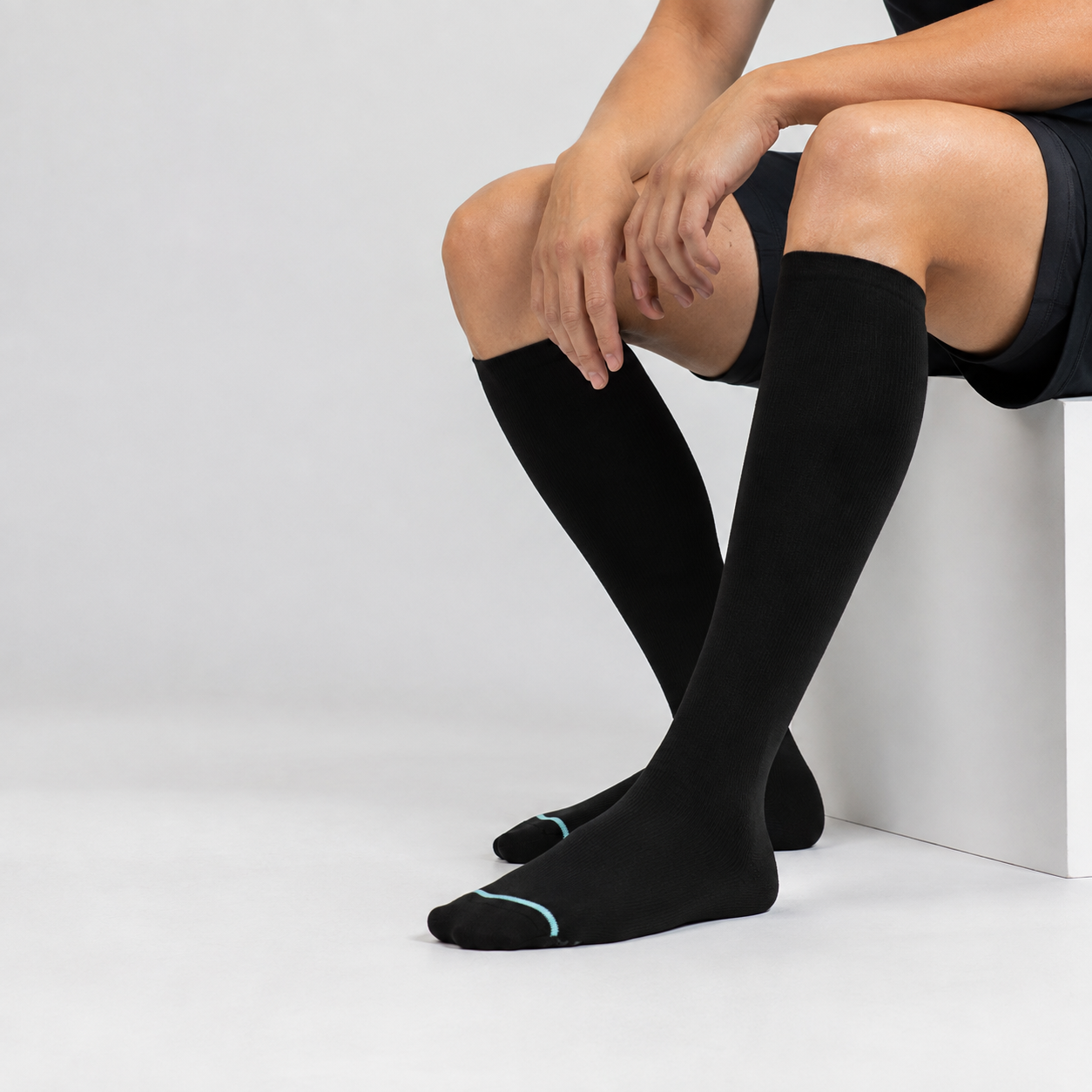 LUNOS™ COMPRESSION SOCKS